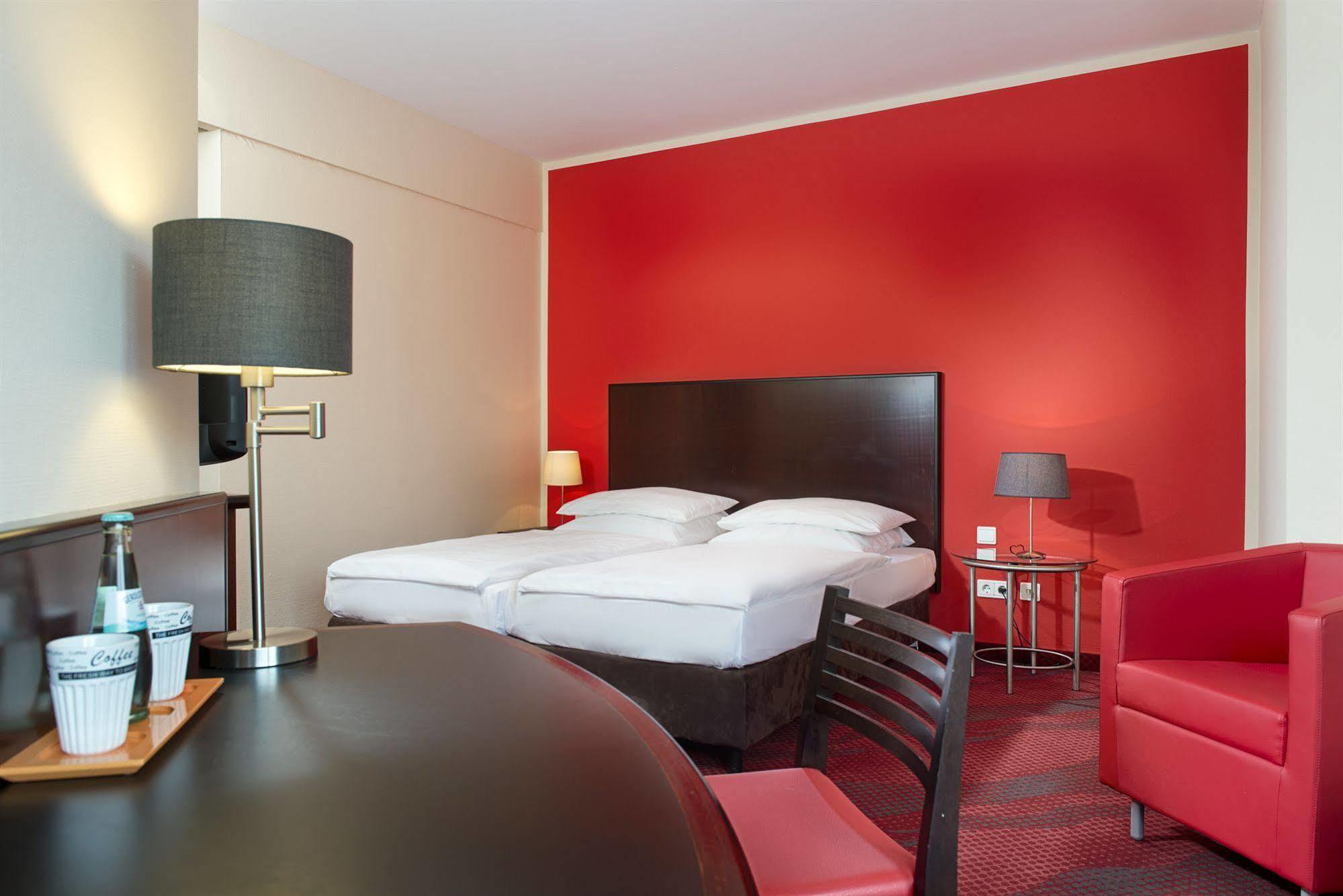 Sorat Hotel Cottbus Room photo