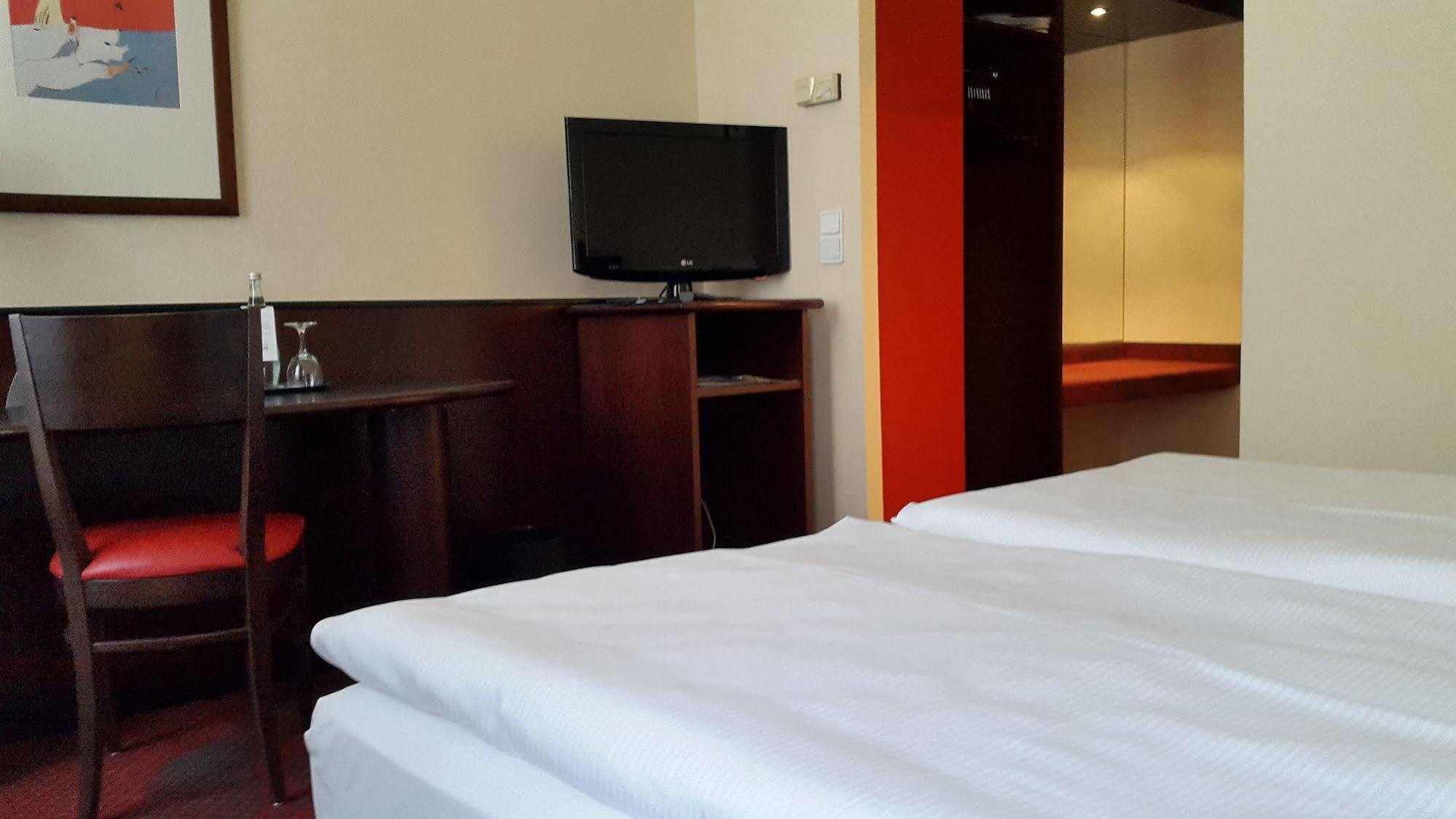 Sorat Hotel Cottbus Room photo